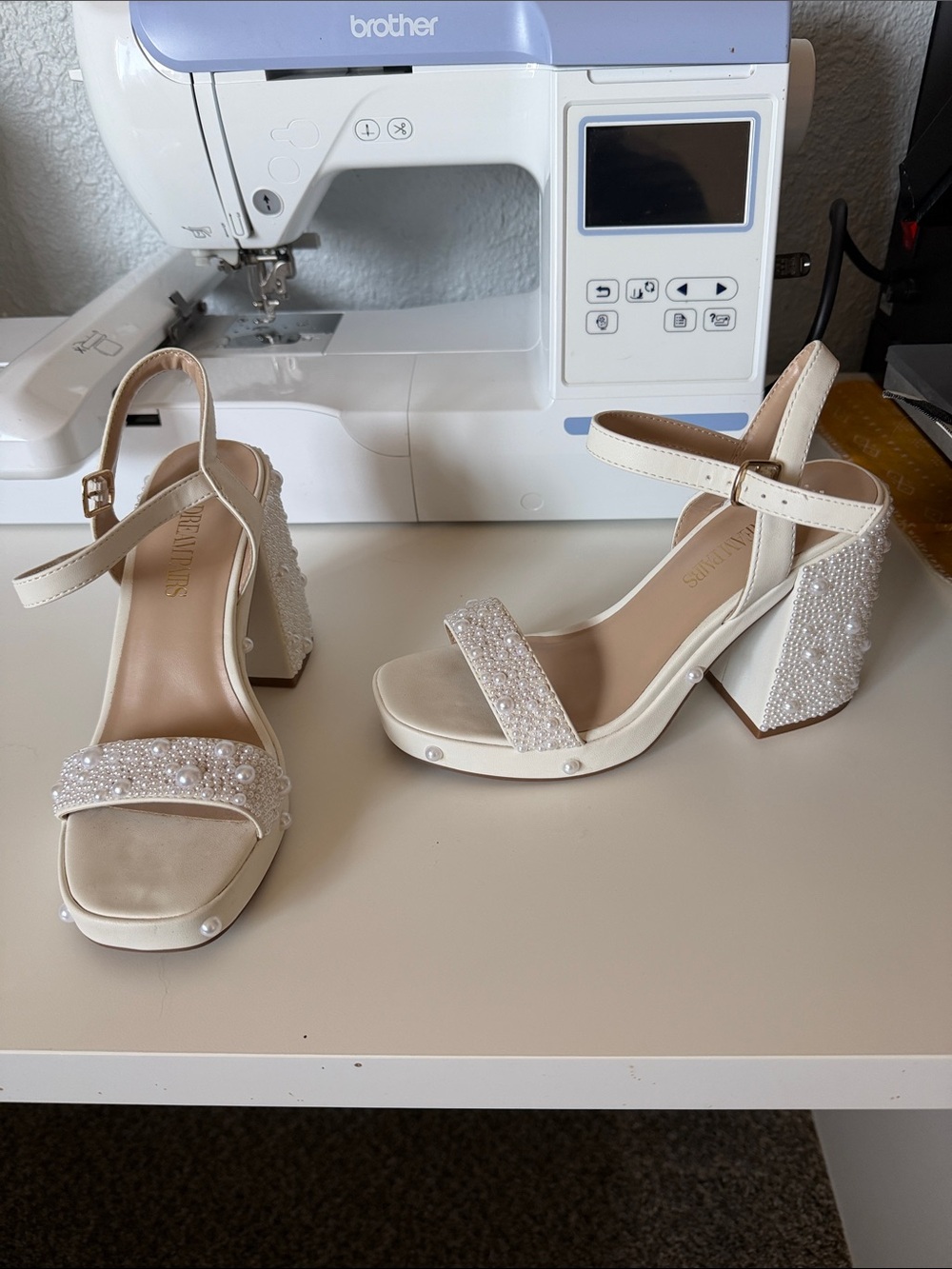 Dream Pairs Ivory Pearl-Embellished Block Heel Sandals